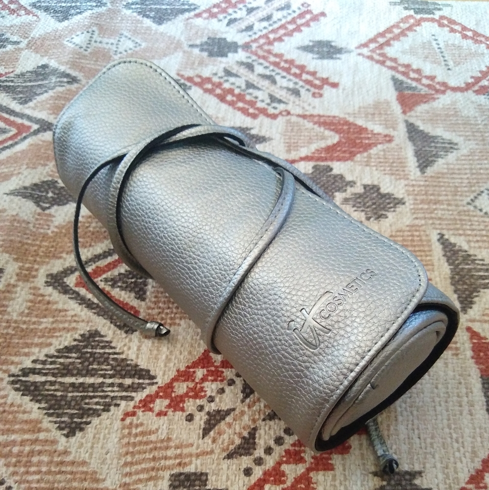 IT Cosmetics Make-up Brush Travel Bag